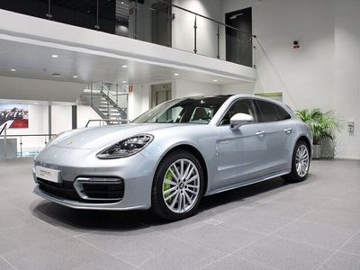 begagnad Porsche Panamera 4 E-Hybrid Sport Turismo