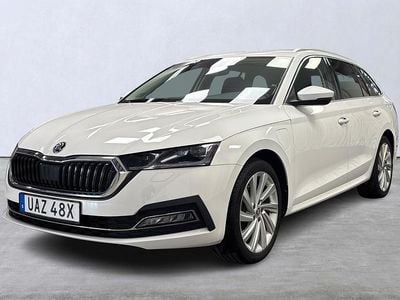 Begagnad Skoda Octavia 2021 Vit Kombi