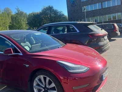 Begagnad Tesla Model 3 Long Range AWD 323 kW (440 HK) 2019 Sedan