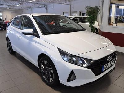 Begagnad Hyundai i20 Essential 84 HK (61 kW) 2021 Vit Halvkombi
