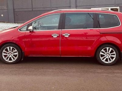 Begagnad Seat Alhambra 140 HK (102 kW) 2011 Minibuss