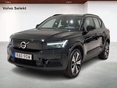 Begagnad Volvo XC40 Core 175 kW (238 HK) 2023 Svart SUV