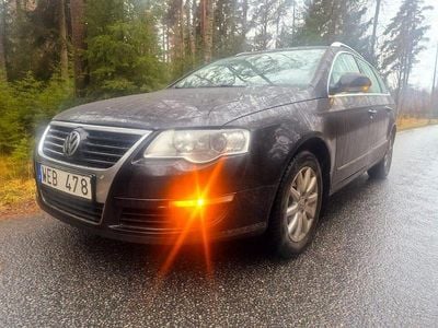 Svart Begagnad 2010 VW Passat Sportline Kombi | 45 000 kr (Marknadspris)