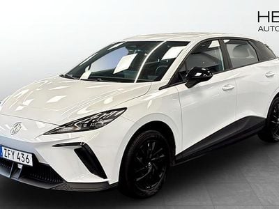 Vit (white) Begagnad 2023 MG MG4 EV Halvkombi | 219 900 kr (Bra pris)