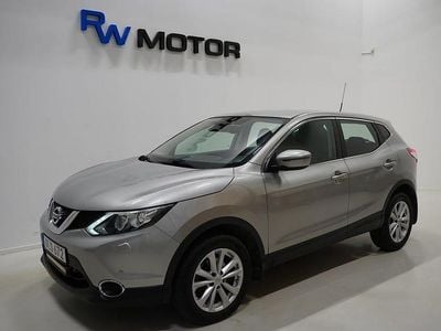 Begagnad Nissan Qashqai 116 HK (85 kW) 2015 Silver SUV