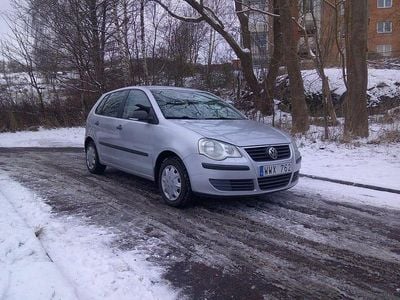 Silver met. Begagnad 2006 VW Polo Halvkombi | 28 900 kr (Dyr)