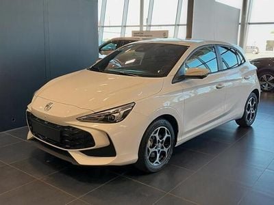 Vit (white) Begagnad 2024 MG MG3 Luxury Halvkombi | 259 900 kr (Lite dyr)