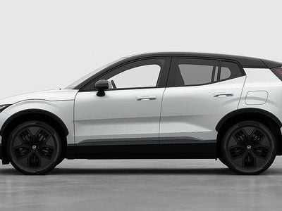 Vit Begagnad 2025 Volvo EX30 CC Performance SUV | 589 500 kr