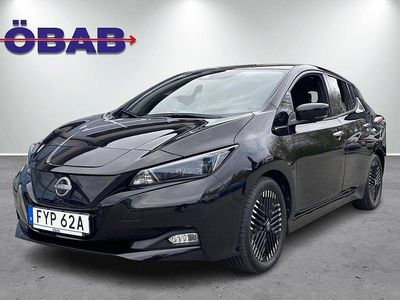 Begagnad Nissan Leaf N-Connecta 110 kW (150 HK) 2022 Svart Halvkombi