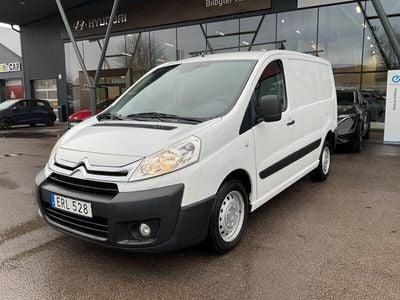 Vit Begagnad 2015 Citroën Jumpy Minibuss | 123 900 kr