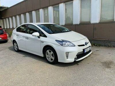 begagnad Toyota Prius Plug-in Hybrid 1.8 VVT-i + 3JM Plug-in CVT 136h