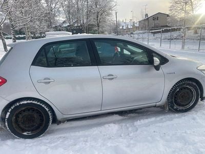 Begagnad Toyota Auris Hybrid 136 HK (100 kW) 2010 Halvkombi