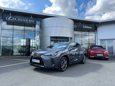 begagnad Lexus UX 250h F-Sport Design Navi Euro 6