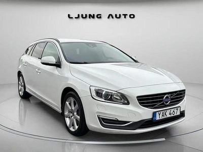 Vit Begagnad 2016 Volvo V60 Momentum Kombi | 159 900 kr (Lite dyr)