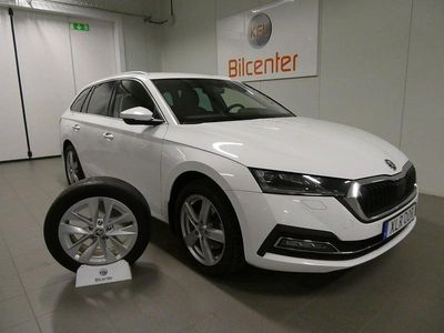 Begagnad Skoda Octavia 204 HK (150 kW) 2023 Vit Kombi