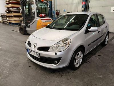 Begagnad 2006 Renault Clio R.S. Halvkombi | 21 000 kr (Marknadspris)