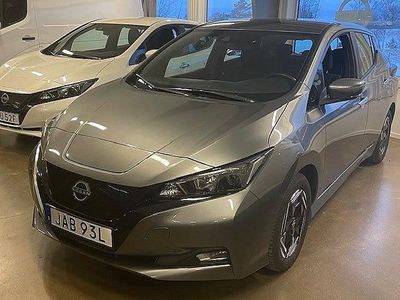 Grå Begagnad 2022 Nissan Leaf Acenta Halvkombi | 179 000 kr (Marknadspris)