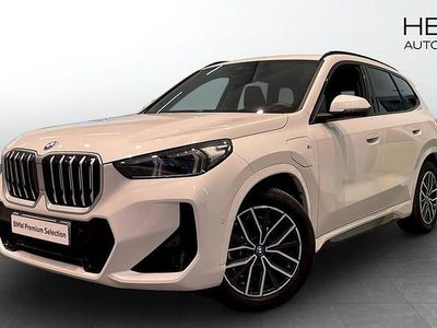 Vit Begagnad 2025 BMW X1 Comfort Edition SUV | 528 700 kr (Bra pris)