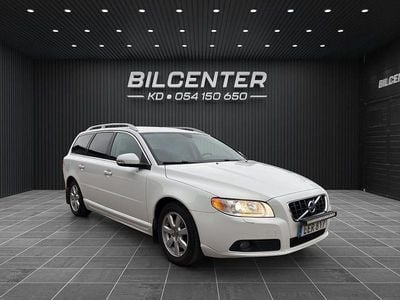 Begagnad Volvo V70 Summum 109 HK (80 kW) 2010 Vit Kombi
