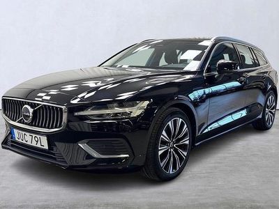 Svart Begagnad 2023 Volvo V60 Core Kombi | 309 900 kr (Marknadspris)