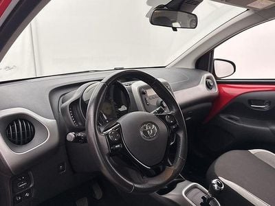 Begagnad Toyota Aygo 2017 Röd Halvkombi