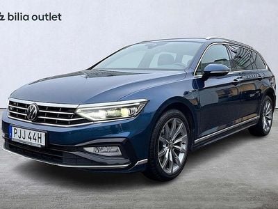 Blå Begagnad 2021 VW Passat R-line Kombi | 229 900 kr (Marknadspris)