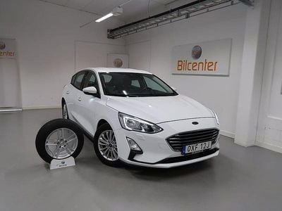Vit Begagnad 2019 Ford Focus Titanium Halvkombi | 179 900 kr (Marknadspris)