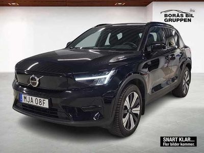 Svart Begagnad 2023 Volvo XC40 Core SUV | 309 000 kr