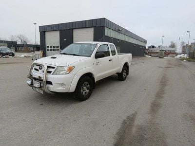 Vit Begagnad 2007 Toyota HiLux Pickup | 125 000 kr (Bra pris)