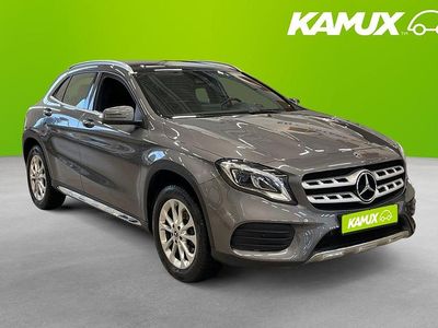 Grå Begagnad 2019 Mercedes GLA200 SUV | 239 700 kr