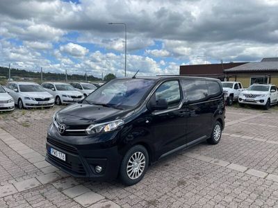 begagnad Toyota Proace 2.0 D-4D 177HK SKÅP AUT LÅNG 3-SITS VÄRMARE DR