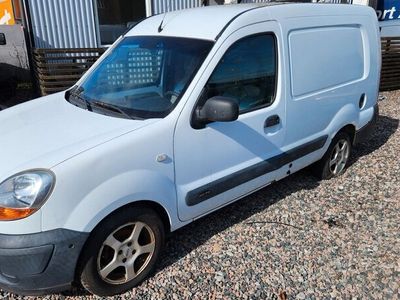 begagnad Renault Kangoo Express Maxi 1.5 dCi Motor knakar ej bes