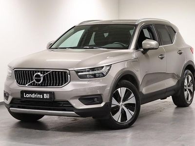 Grå Begagnad 2022 Volvo XC40 Momentum SUV | 369 000 kr (Marknadspris)