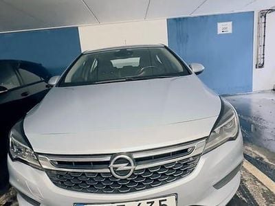 Begagnad Opel Astra 105 HK (77 kW) 2017