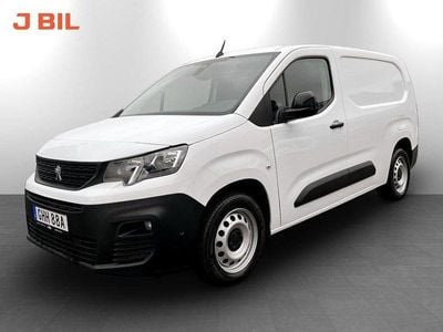 Vit Begagnad 2022 Peugeot Partner Minibuss | 229 900 kr (Dyr)