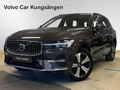 Grå Begagnad 2023 Volvo XC60 Plus SUV | 469 900 kr