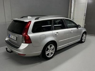 Begagnad Volvo V50 Momentum 136 HK (100 kW) 2007 Grå Kombi