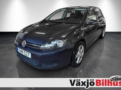 Mörkblå Begagnad 2010 VW Golf VI Halvkombi | 67 900 kr (Marknadspris)