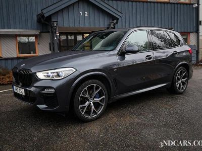 Grå Begagnad 2021 BMW X5 iPerformance SUV | 619 900 kr