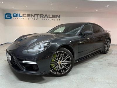 Begagnad Porsche Panamera Turbo S 680 HK (500 kW) 2018 Grå Sedan