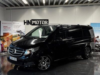 Mercedes V220