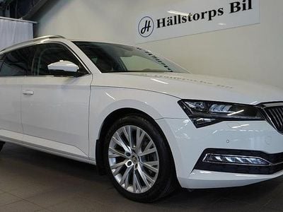 Vit Begagnad 2021 Skoda Superb Business Line Kombi | 269 900 kr (Bra pris)