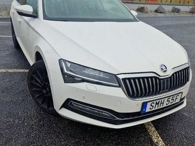 begagnad Skoda Superb 2.0 TDI 4x4 Business Edition, Style