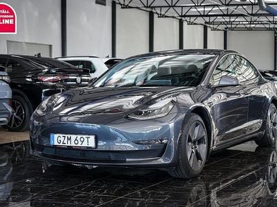 Grå Begagnad 2020 Tesla Model 3 Long Range AWD Sedan | 289 500 kr (Marknadspris)