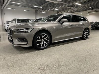 Grå Begagnad 2018 Volvo V60 Inscription Kombi | 299 900 kr (Marknadspris)