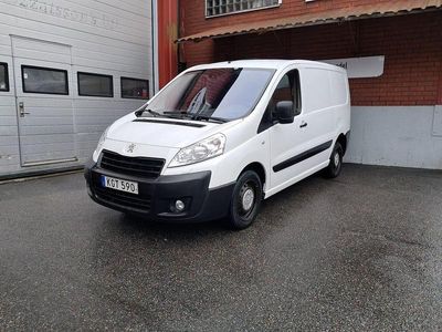 Vit Begagnad 2015 Peugeot Expert Van | 79 900 kr