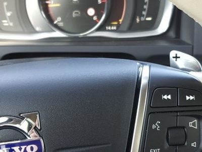 Ljusblå Begagnad 2016 Volvo S60 Summum Sedan | 259 000 kr