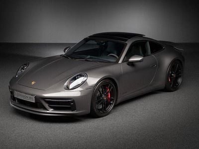 Porsche 911 Carrera 4 GTS