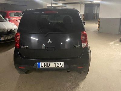 Svart Begagnad 2009 Mitsubishi Colt Halvkombi | 22 500 kr (Marknadspris)