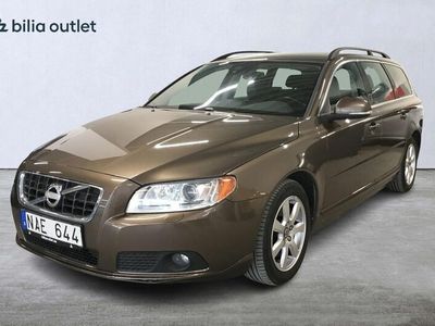 begagnad Volvo V70 D2 Momentum Dragkrok|PDC Bak|Bluetooth|P-värmare